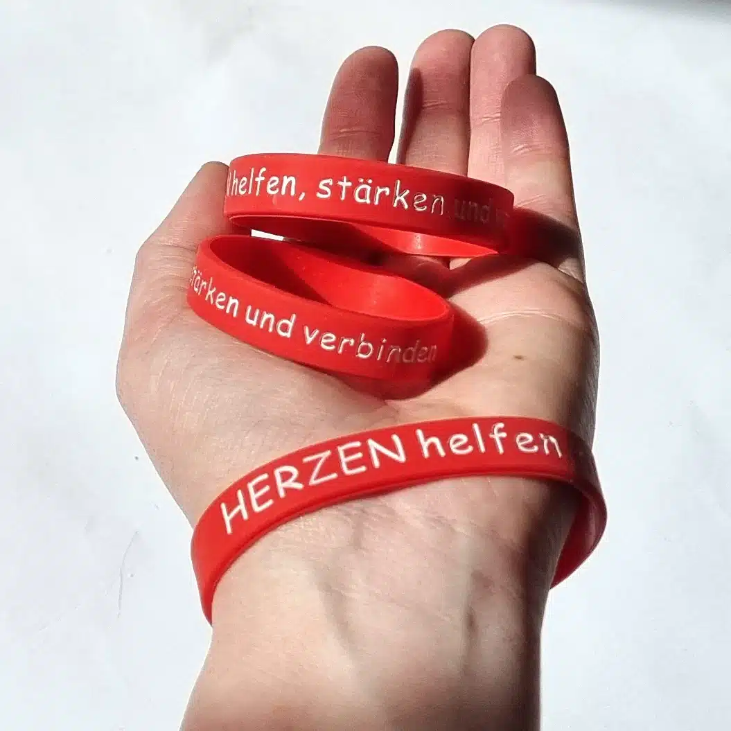 silikon-armband-herzen-helfen-06 silikon armband